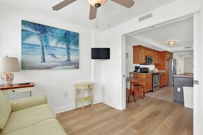 3rd Bedroom - Sunroom