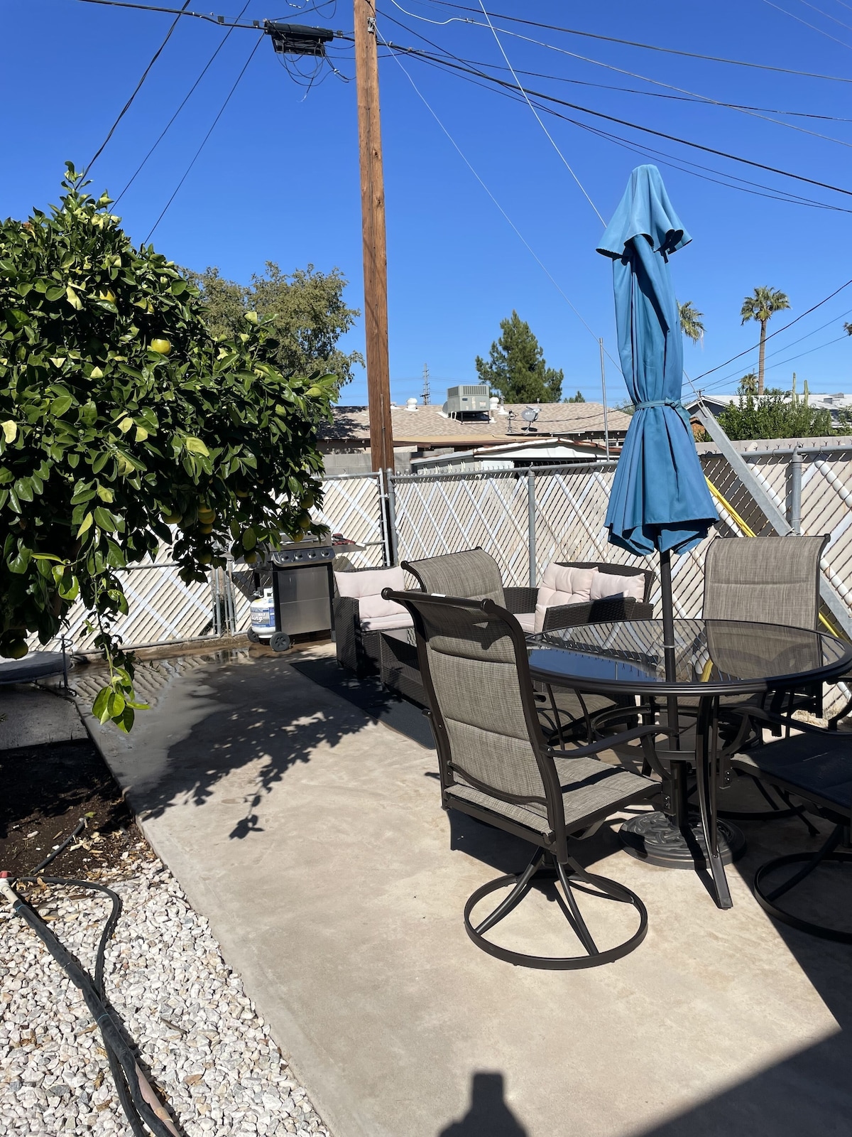 COZY HOME WITH SPARKLING POOL AND PET FRIENDLY