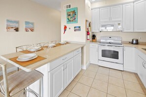Surf-or-Sound-Realty-974-Margaritavilla-Kitchen-021