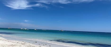 Ledge Point Bay, beautiful safe swimming beach