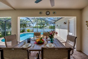 Outdoor dining