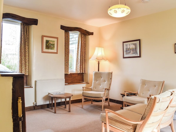 Living room | Stable Cottage - Yew Tree Cottage & Stable Cottage, Windermere