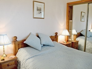 Double bedroom | Larachan, Scarfskerry near Castletown