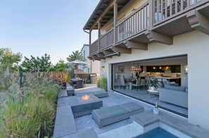 Relax and Enjoy while feeling the indoor/outdoor feel.