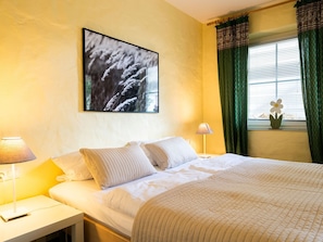 Ferienhof Homann Sauerland Landhof 3, behindertenfreundlich, 65qm, 2 Schlafzimmer, 1 Wohn-/ Schlafzimmer, max. 4 Personen