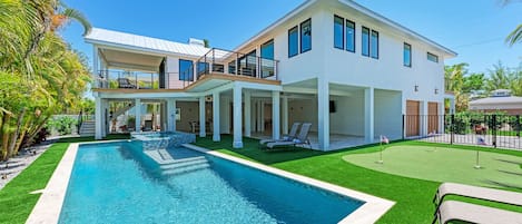 Beautiful home on the north end of the island