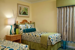 Bedroom with 2 Twin Bed