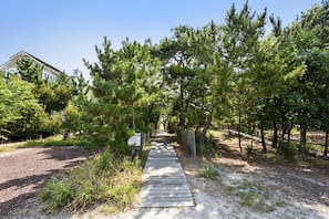 Exterior,Beach Entry,
