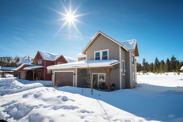 SWP 71 Alderbrook winter exterior