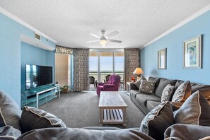 Beautifully Furnished Living Room 