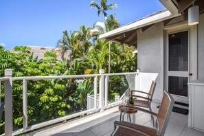 Comfortable sun drenched seating areas abound on the wrap around lanai GCH-134