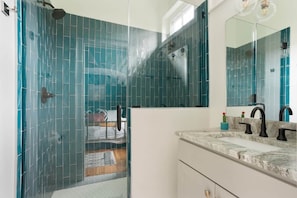 King en-suite bathroom with walk in shower!