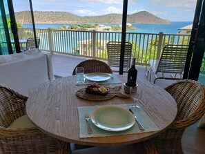 Ocean views from dinning table