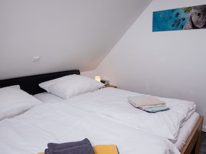 Property, Furniture, Comfort, Azure, Textile, Pillow, Wood, Bed, Hardwood, Linens