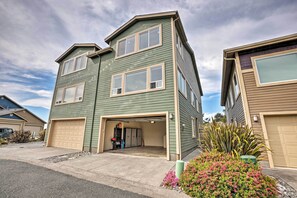 Townhome Exterior | Ring Doorbell Security Camera