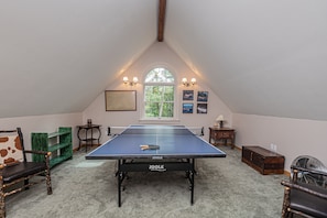 Garage Game Loft