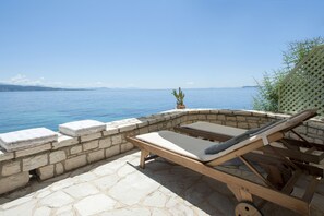 Bijou Sea View