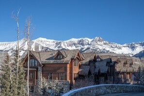 1.02-mountain-village-aspens-at-courcheval-exterior-2