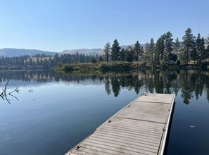 Private dock with direct access to the lake for swimming, fishing, boating, etc.