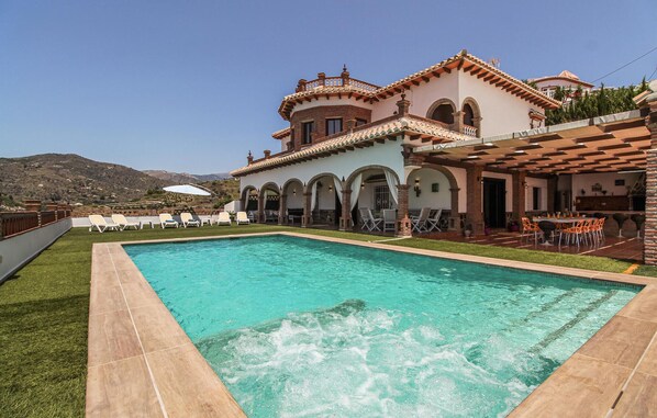pool