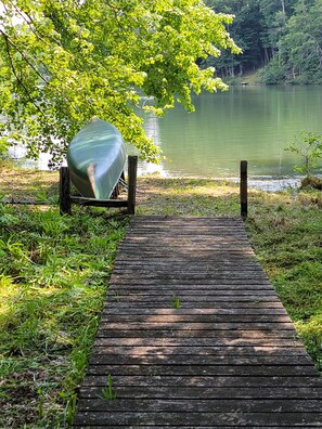 Backyard walk to our private pier on lake.