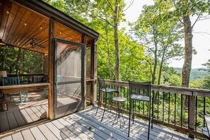 Screened in Porch