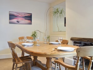 Dining room | Ramblers’ Cottage, Bowness on Windermere