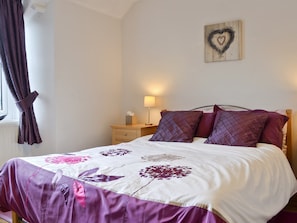 Double bedroom | Ramblers’ Cottage, Bowness on Windermere