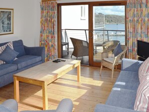 Delightful living area with great views | Boathouse, Salcombe