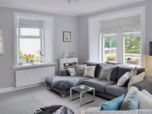 Living room/dining room | Balcary Mews Cottage, Auchencairn