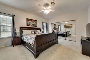 2nd Master Suite
*King Bed
*Full Bath
*Study Desk
*Smart 4K TV