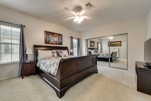 2nd Master Suite
*King Bed
*Full Bath
*Study Desk
*Smart 4K TV