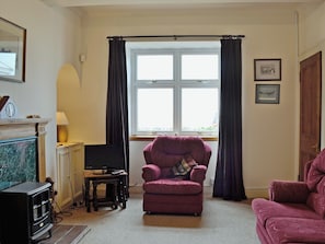 Living room/dining room | Shore Cottage, Bellochantuy near Campbeltown