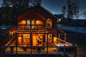 Have an unforgettable experience in the Smoky Mountains.