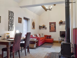 Spacious living and dining room | Silk Hill Stables, Whaley Bridge near Buxton