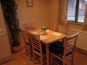 Woodpecker Cabin, Bridlington Links, Sewerby, Bridlington