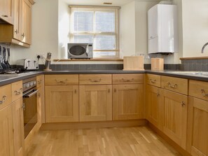 Well equipped kitchen | Biskey Howe Cottage, Bowness on Windermere