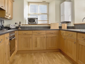 Well equipped kitchen | Biskey Howe Cottage, Bowness on Windermere