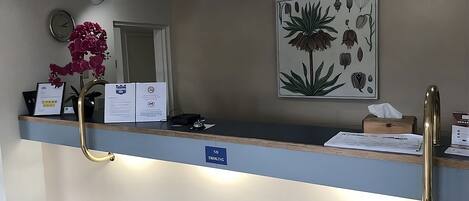 Lobby area with 24/7 front desk available.