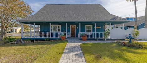 Front from Holiday Dr
