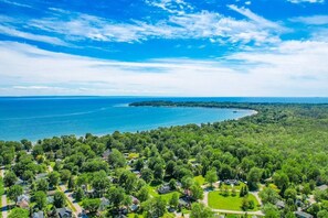 Beautiful Lake Erie on a hot summer day