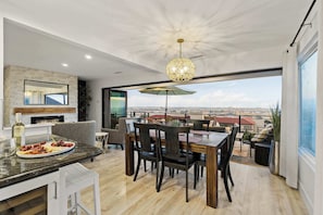 Enjoy a Peaceful Dinner while Looking Out at San Diego