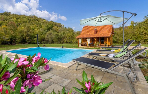 pool