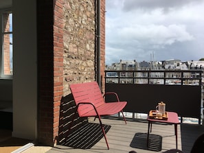 La terrasse de l'appartement.