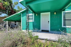 Relax on the front porch in our quiet East Austin neighborhood