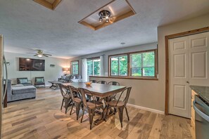 Dining Room | Dishware & Flatware