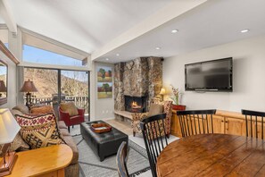 You will feel right at home in this Snowmass condo