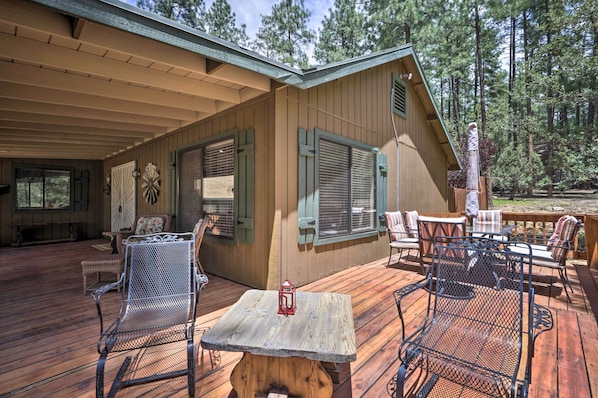 Pine Vacation Rental | 3BR | 2BA | Stairs Required For Entry | 1,508 Sq Ft