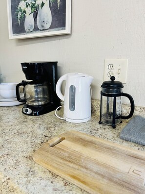 Kaffe och/eller kaffebryggare