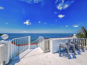 NEW! Rooftop patio bar-top! Perfect place to watch the sunset.